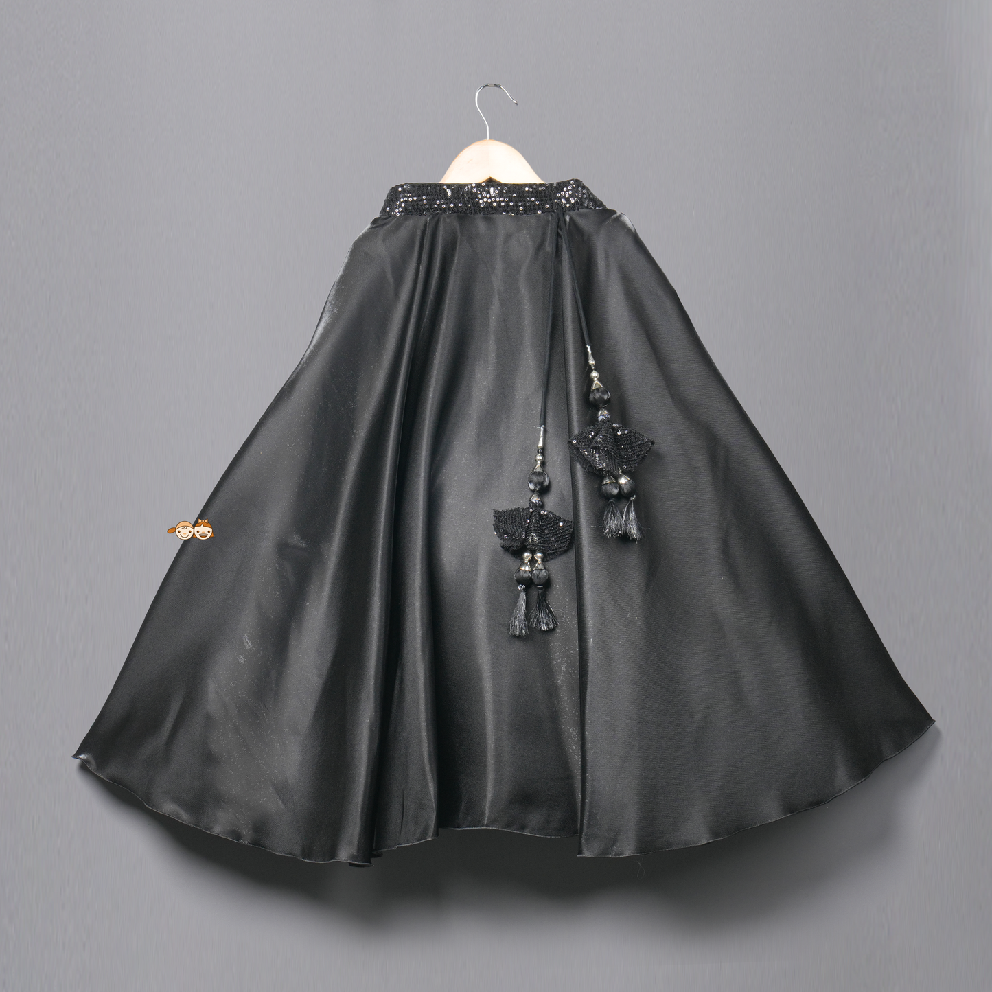 Lehenga one side sleeve 995 Black